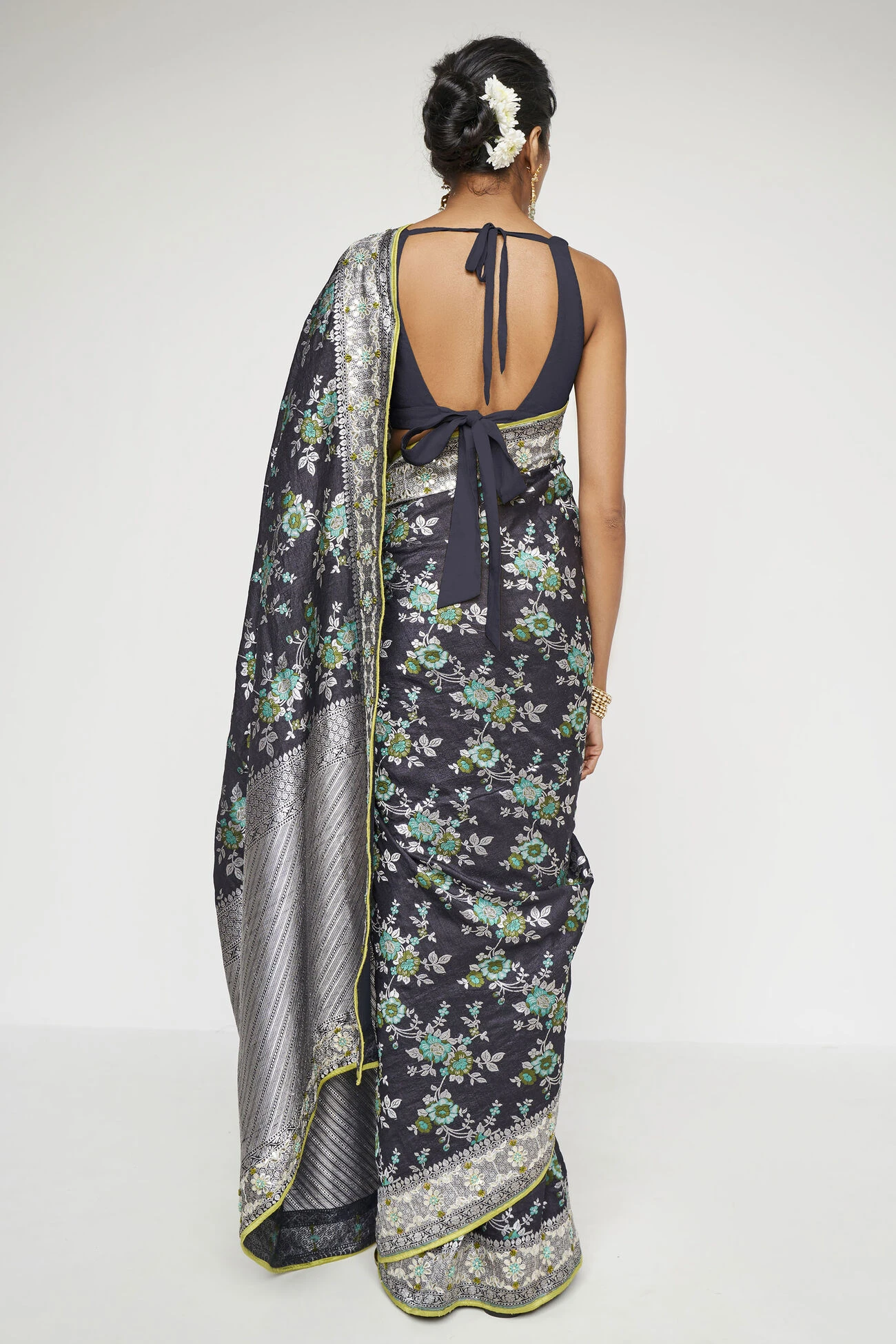 Meha Benarasi Saree - Black 2 Meha Benarasi Saree - Black - Image 2