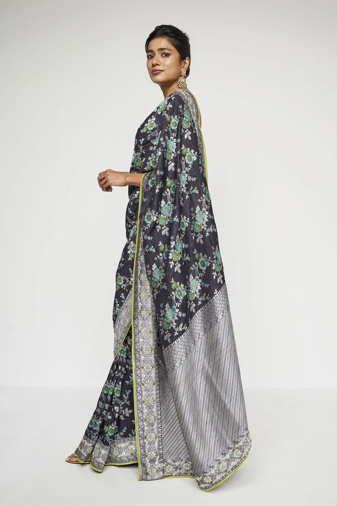 Meha Benarasi Saree - Black 3 Meha Benarasi Saree - Black - Image 3