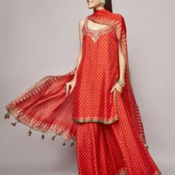 Nikhara Kurta Set - Red
