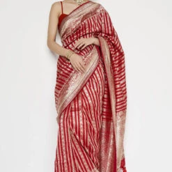 Hargun Benarasi Saree - Red