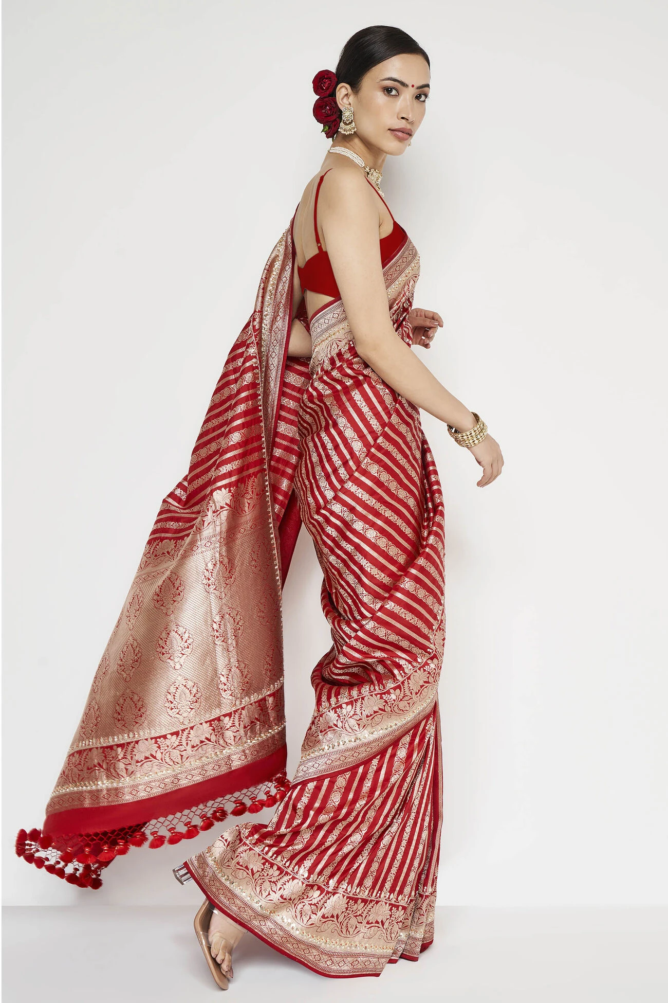 Hargun Benarasi Saree - Red 5 Hargun Benarasi Saree - Red - Image 5