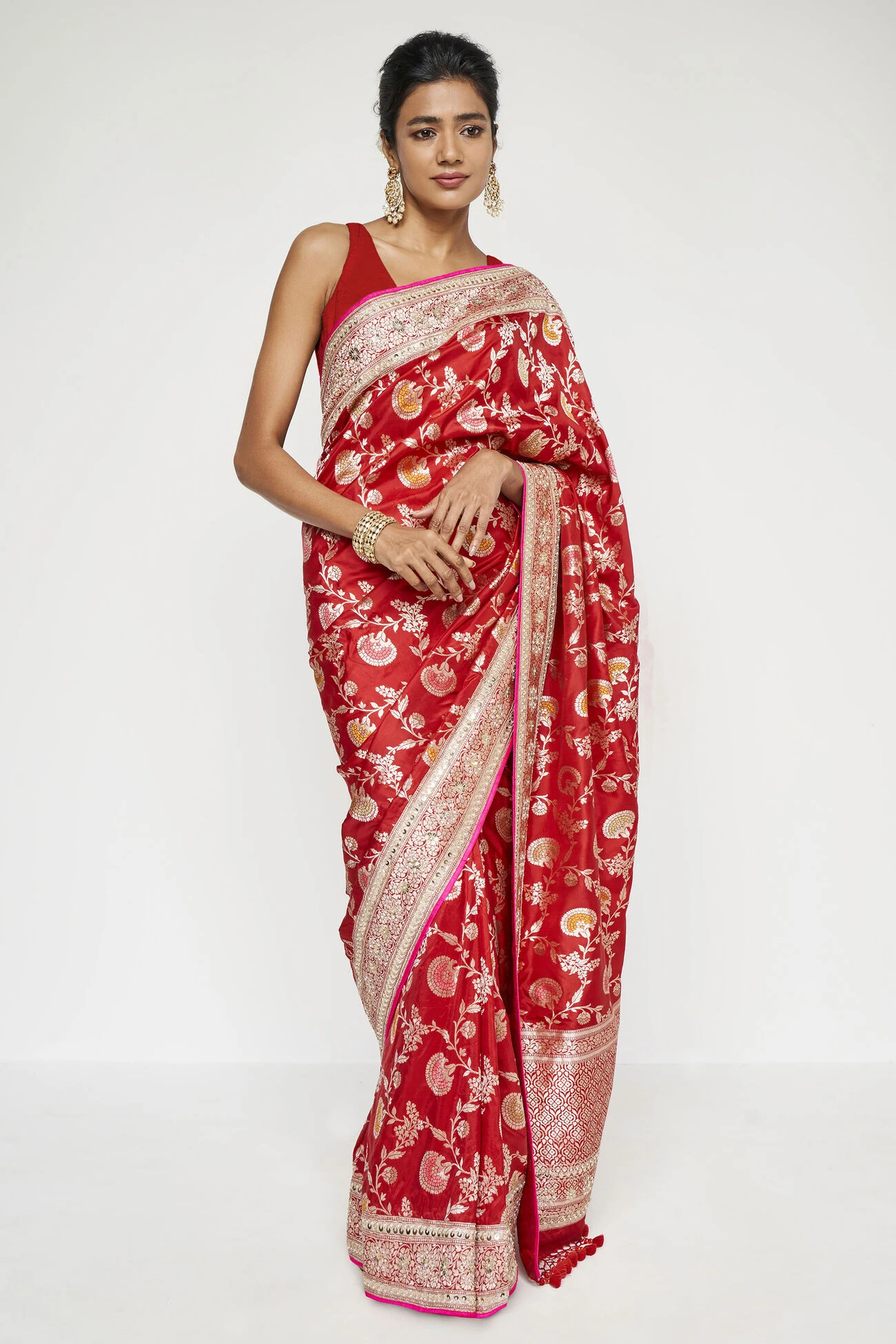 Ganika Benarasi Saree - Red 1 Ganika Benarasi Saree - Red