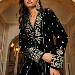 Zarina Set - Black 11 Zarina Set - Black -Abhinaya shop F22R89A Black 6