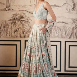 Dua Lehenga - Cream 16 Dua Lehenga - Cream -Abhinaya shop F22RM118A Cream 8
