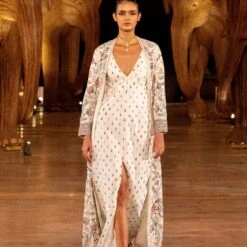 Paradise Of Flowers Overlayer - Cream