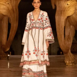 Flowers Of The Forest Kurta Set - Cream