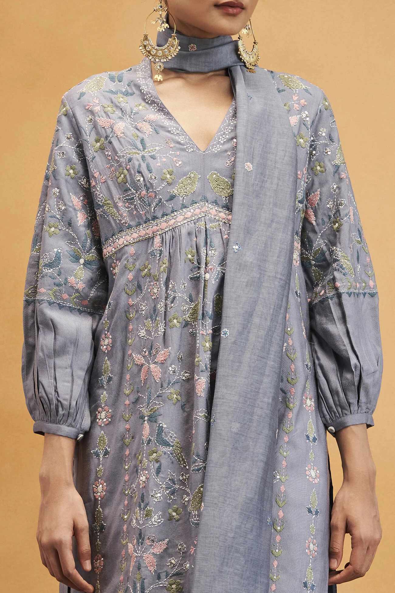 Hrutvi Suit Set - Grey 3 Hrutvi Suit Set - Grey - Image 3