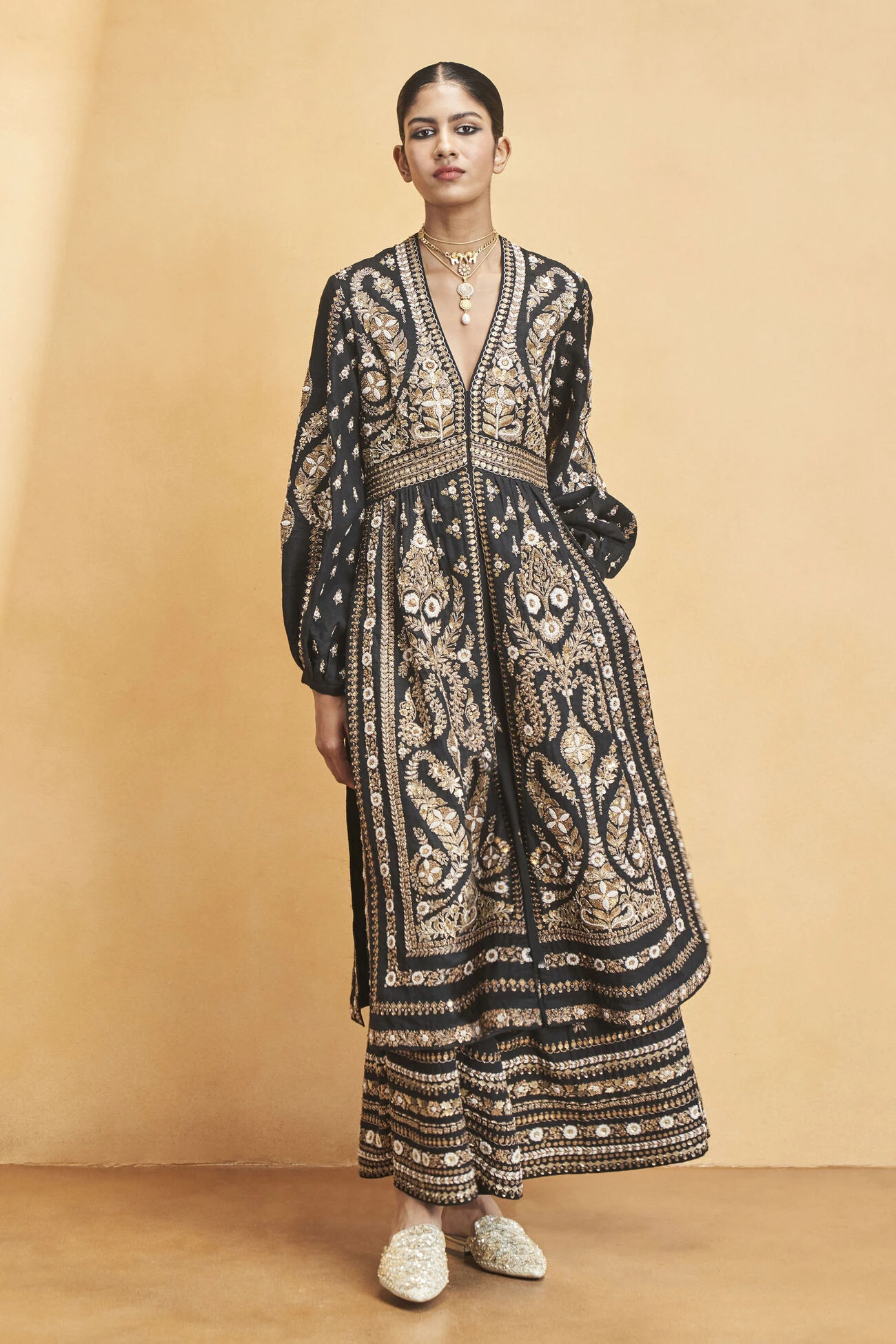 Into The Wilderness Kurta Set - Black 3 Into The Wilderness Kurta Set - Black - Image 3