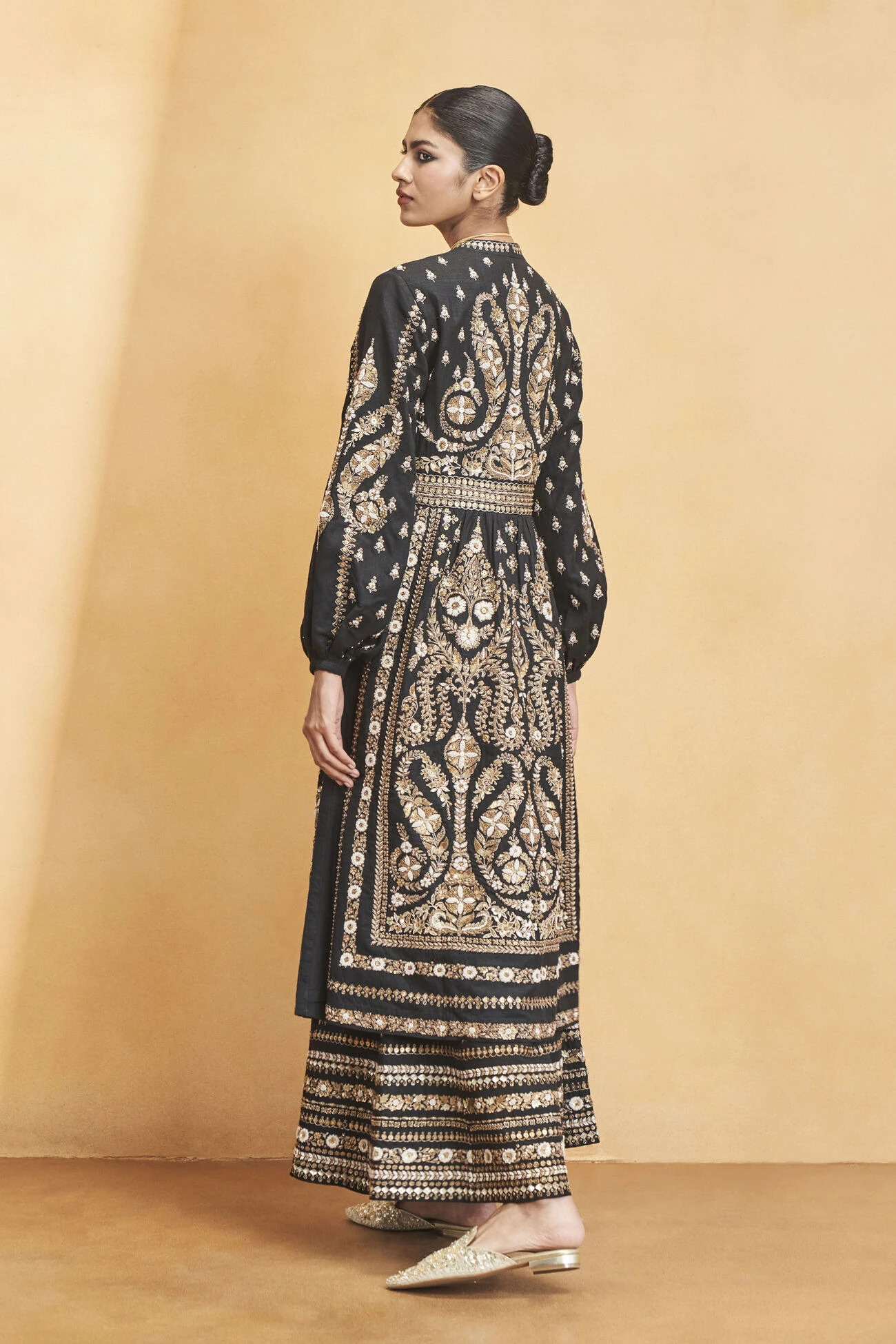 Into The Wilderness Kurta Set - Black 4 Into The Wilderness Kurta Set - Black - Image 4