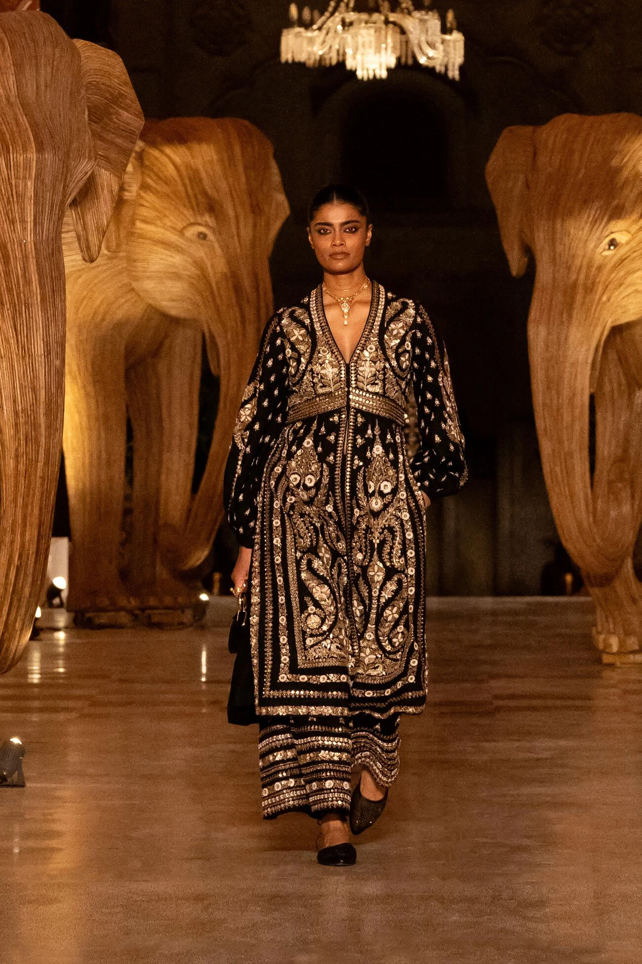 Into The Wilderness Kurta Set - Black 1 Into The Wilderness Kurta Set - Black