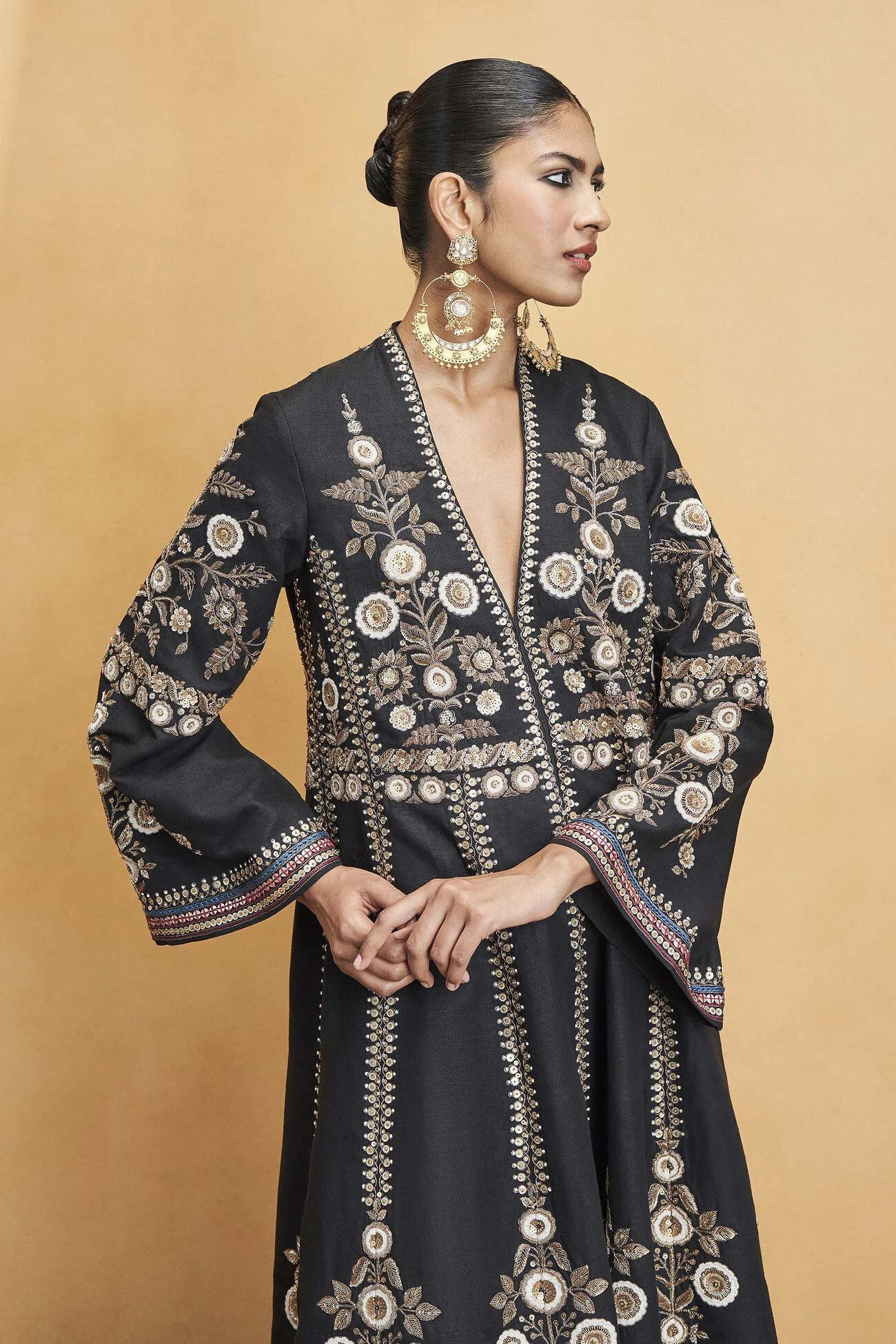 Flowers Of The Forest Kurta Set - Black 5 Flowers Of The Forest Kurta Set - Black - Image 5