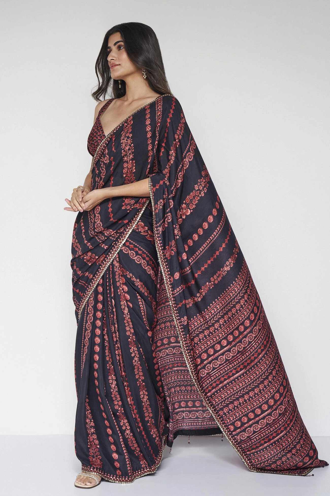 Roseline Saree - Black 3 Roseline Saree - Black - Image 3