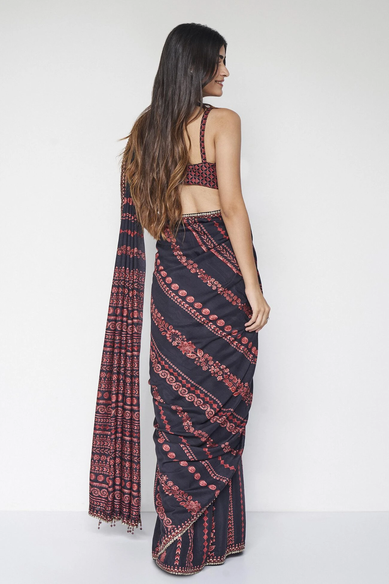 Roseline Saree - Black 4 Roseline Saree - Black - Image 4