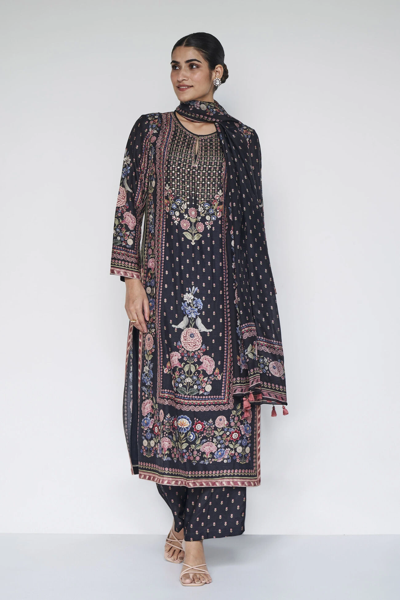 Elnaz Suit Set - Black 1 Elnaz Suit Set - Black