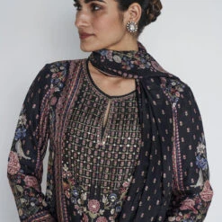 Elnaz Suit Set - Black 10 Elnaz Suit Set - Black -Abhinaya shop F23RS201 Black 5