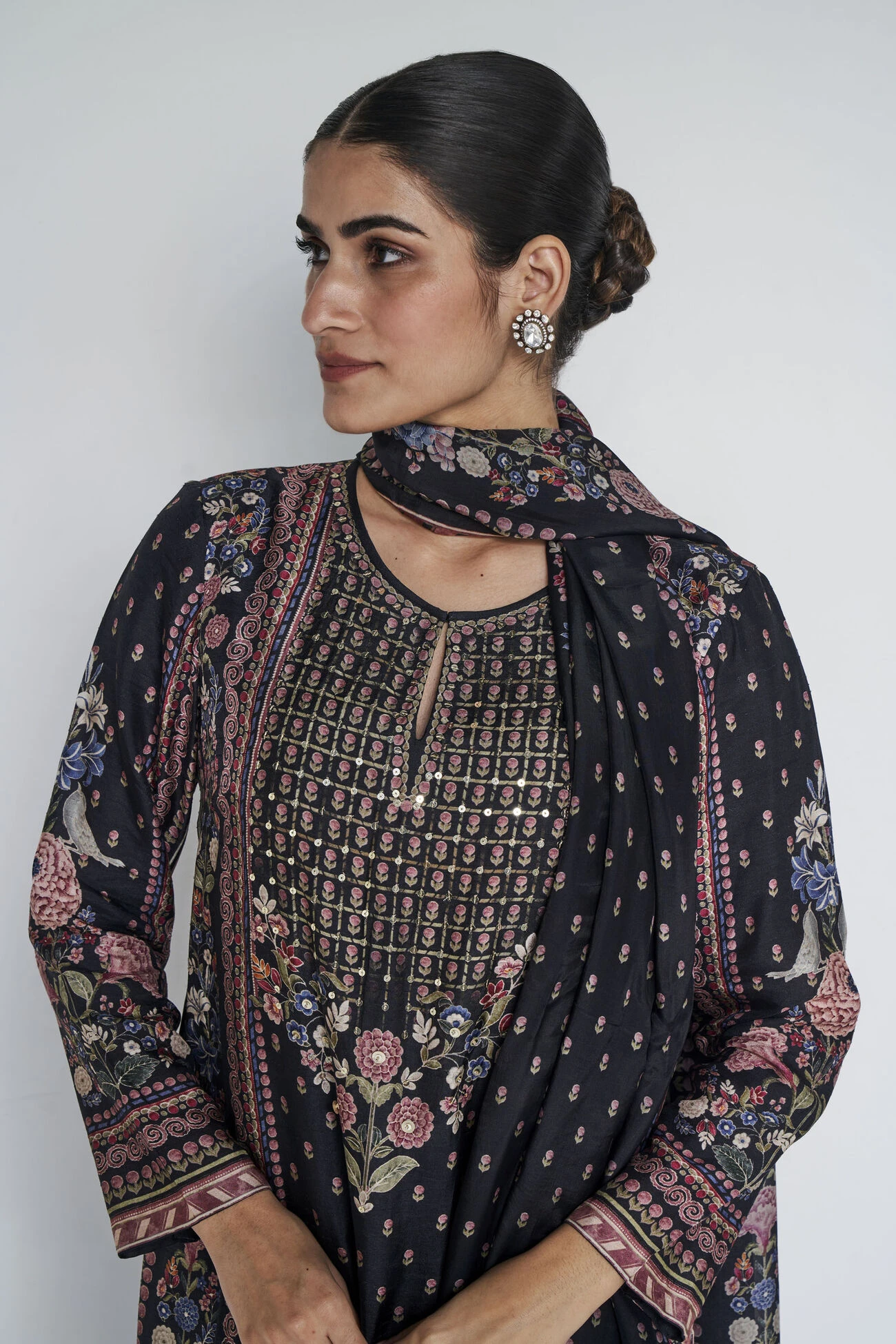 Elnaz Suit Set - Black 5 Elnaz Suit Set - Black - Image 5