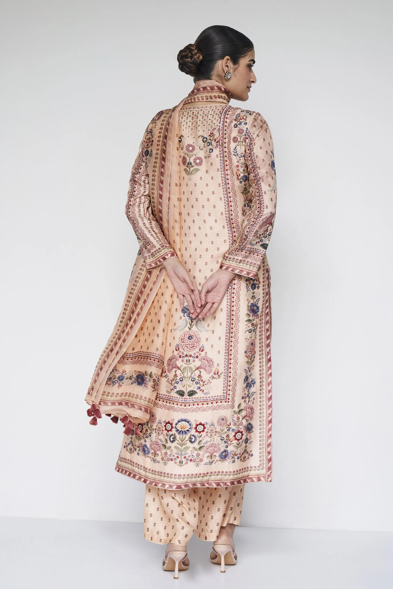 Elnaz Suit Set - Peach 2 Elnaz Suit Set - Peach - Image 2