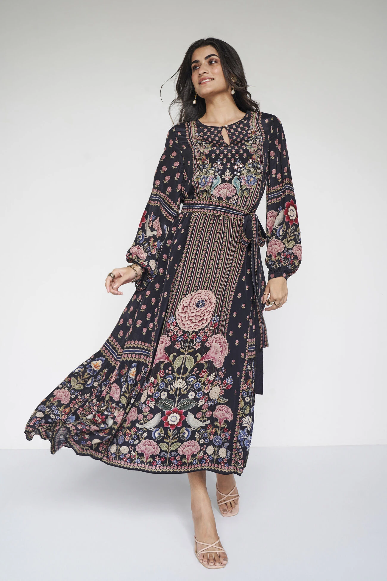 Isbah Tunic - Black 4 Isbah Tunic - Black - Image 4