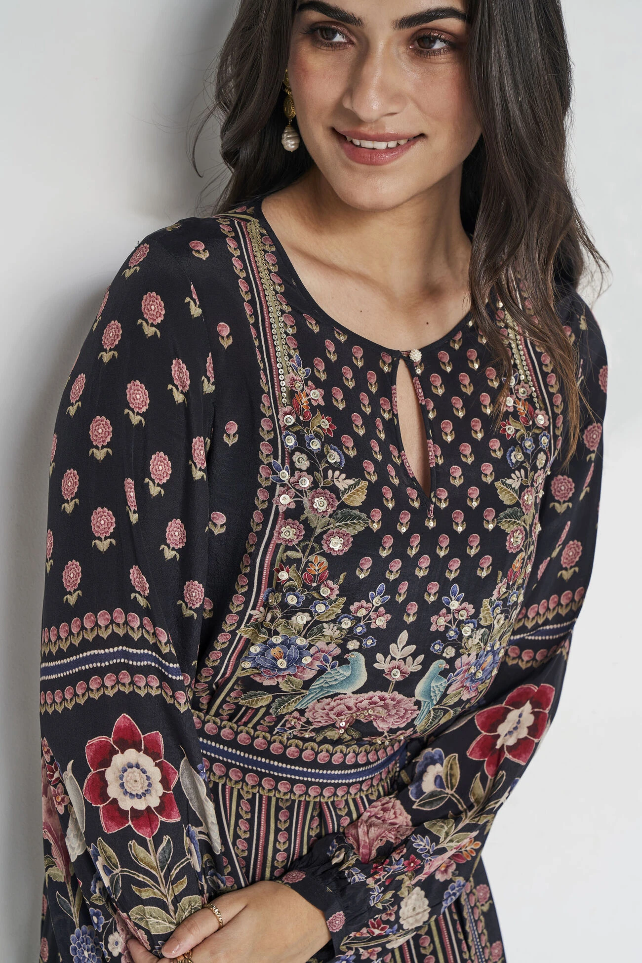 Isbah Tunic - Black 7 Isbah Tunic - Black - Image 7