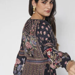 Isbah Tunic - Black 15 Isbah Tunic - Black -Abhinaya shop F23RS537 Black 8