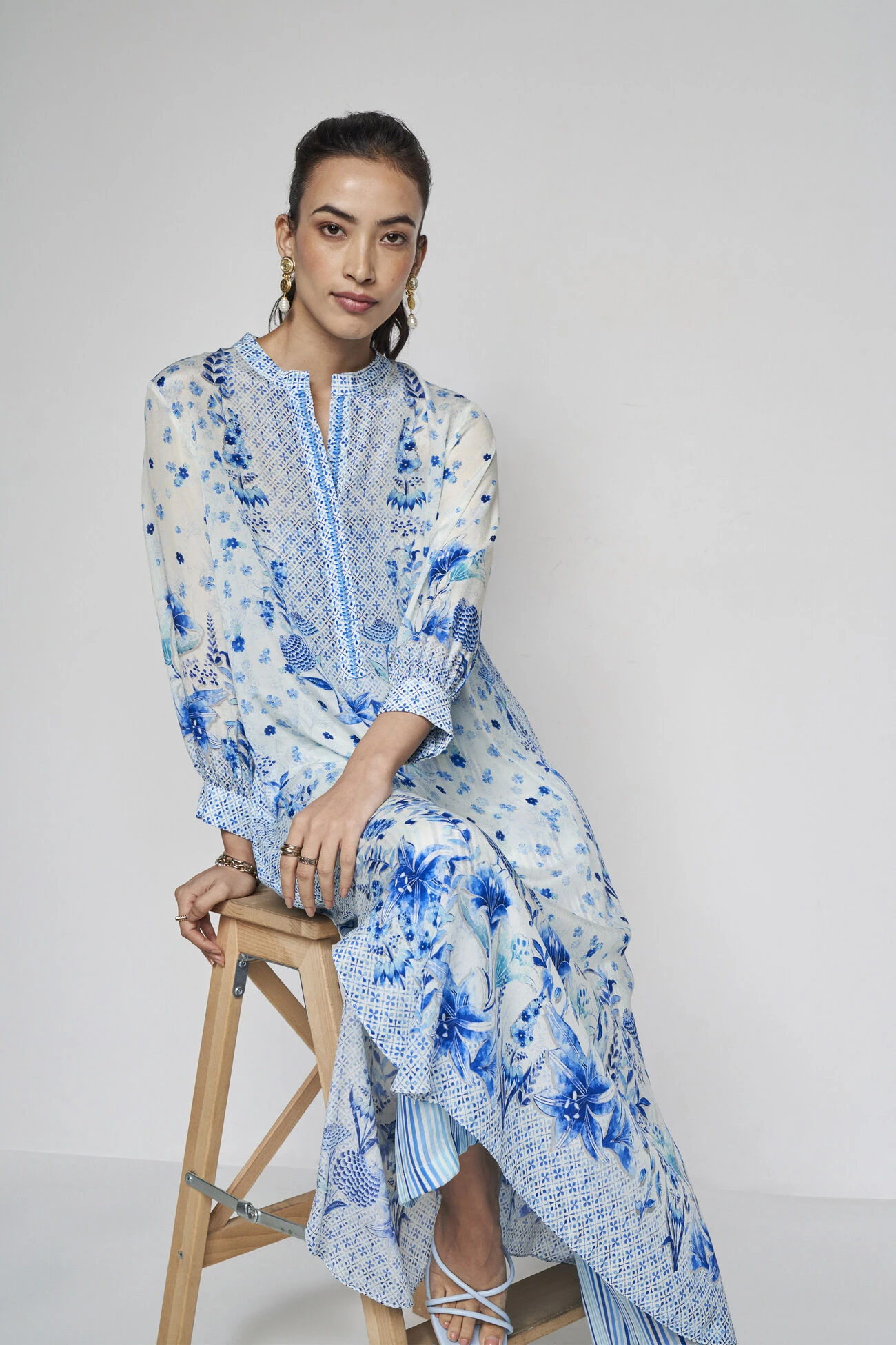 Mranal Kurta Set - White 4 Mranal Kurta Set - White - Image 4