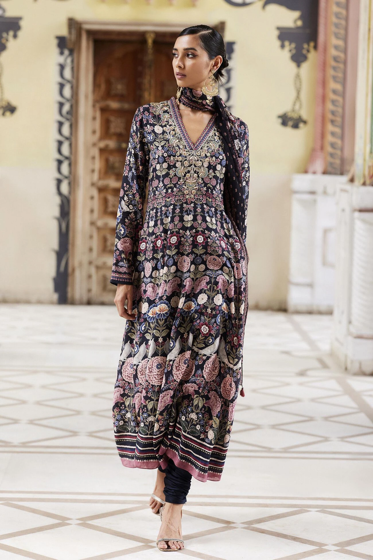 Izana Suit Set - Black 1 Izana Suit Set - Black