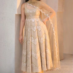 Pranayi Suit Set - Nude