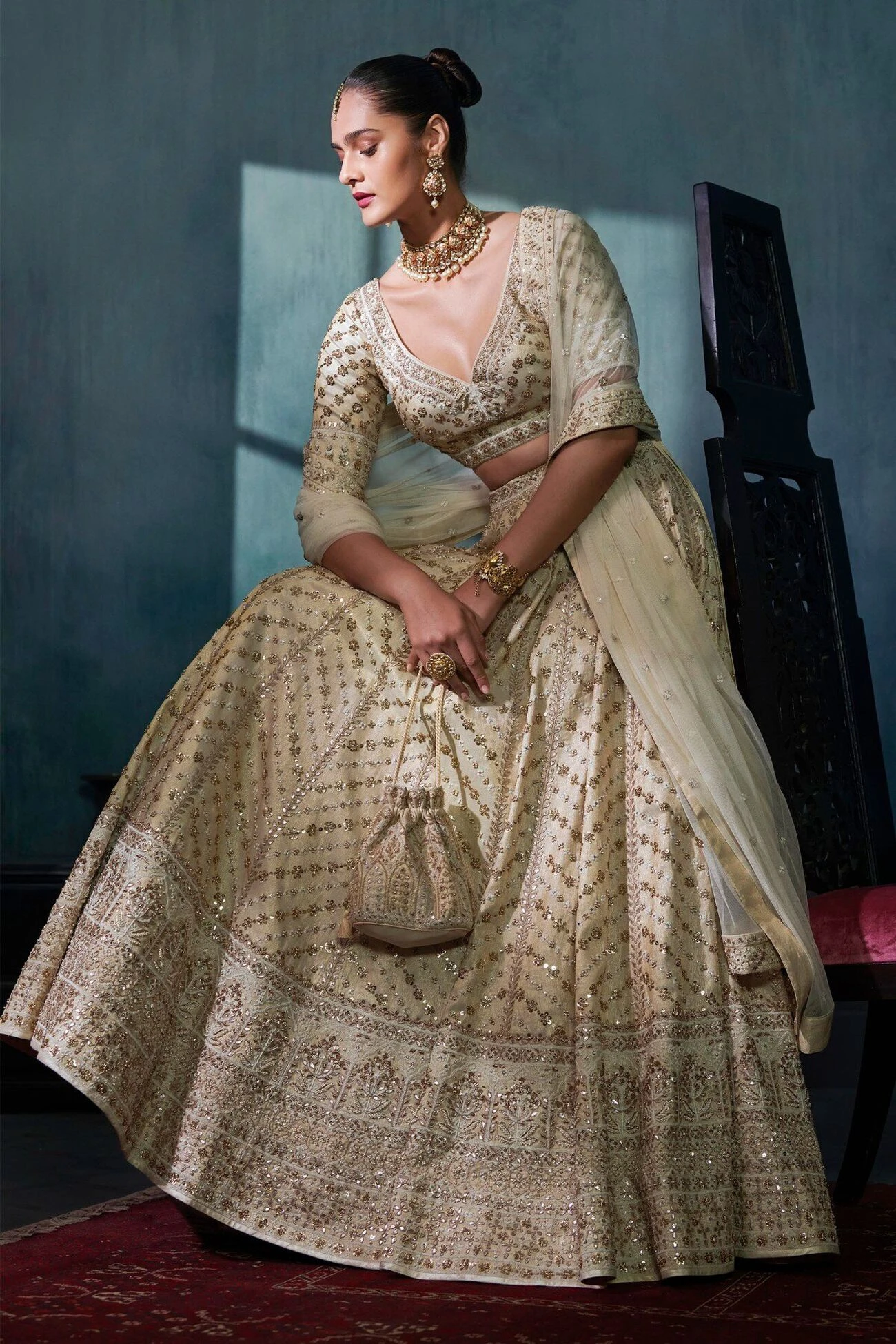 Ananta Lehenga Set – Gold 3 Ananta Lehenga Set – Gold - Image 3