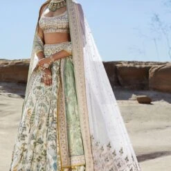Izumi Lehenga