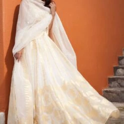 Alethi Lehenga-Cream